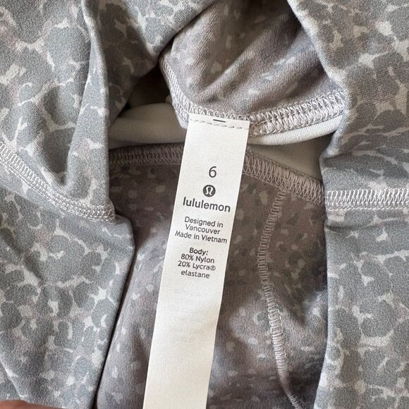 Lululemon Athletic Align High Rise Yoga Pants 28” City Camo Silver NWT Size 6 - Picture 7 of 9